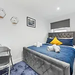 Crystal Palace Suites